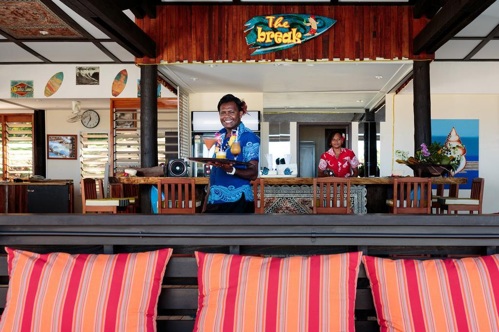 Funky Fish Beach & Surf Resort Solevu Kültér fotó
